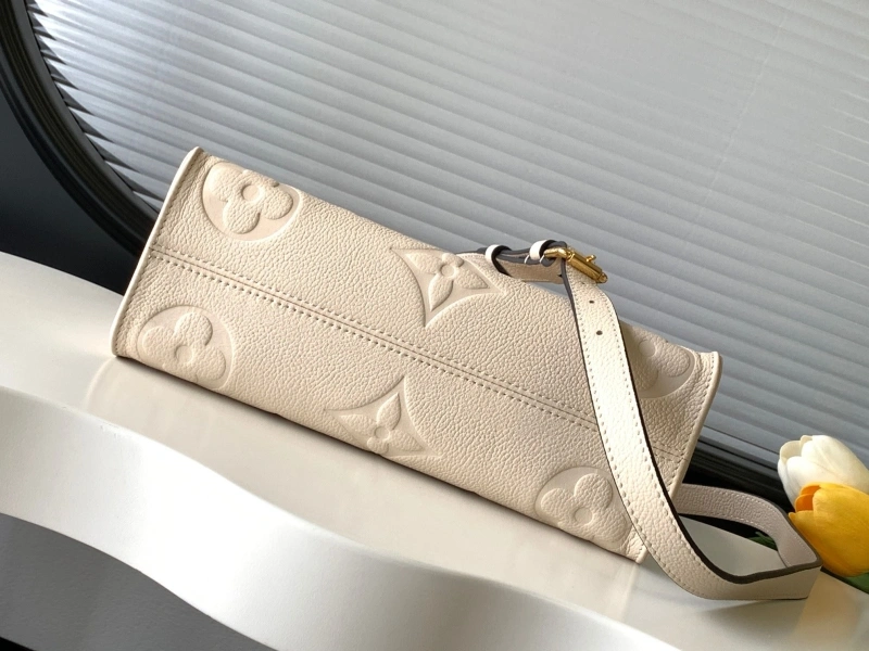 LV Shopping Bags 4194A-1251