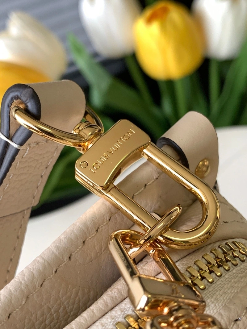 LV Shopping Bags 4194A-1251