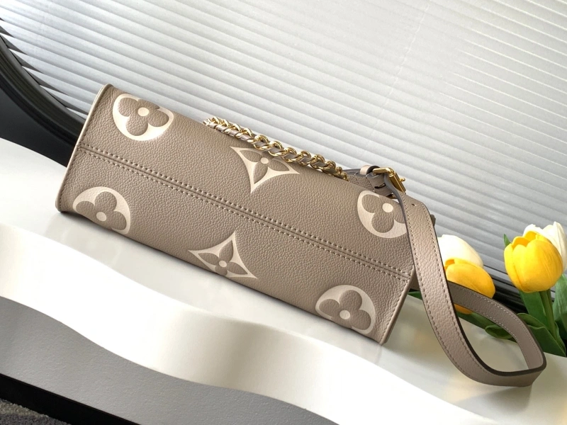LV Shopping Bags 4194A-1253