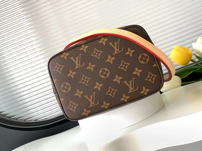 LV Bucket Bags 4194A-1262