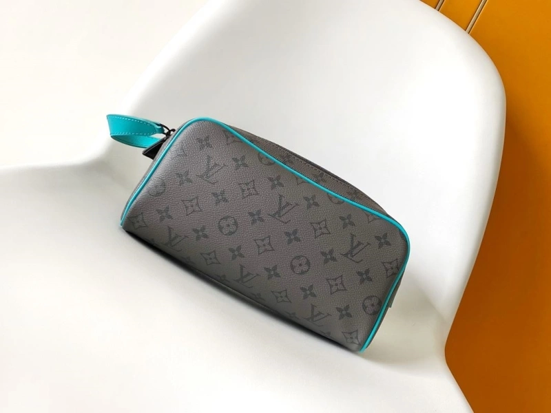 LV Cosmetic Bags 4194A-1529