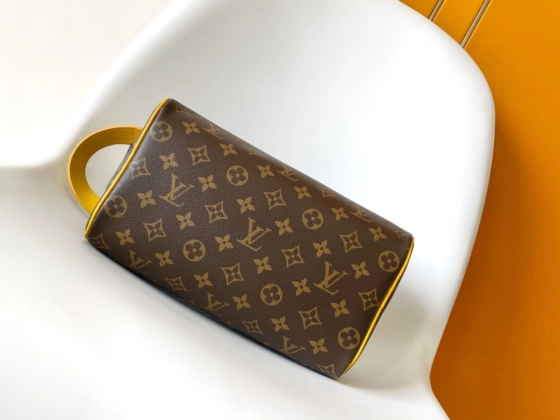 LV Cosmetic Bags 4194B-0127