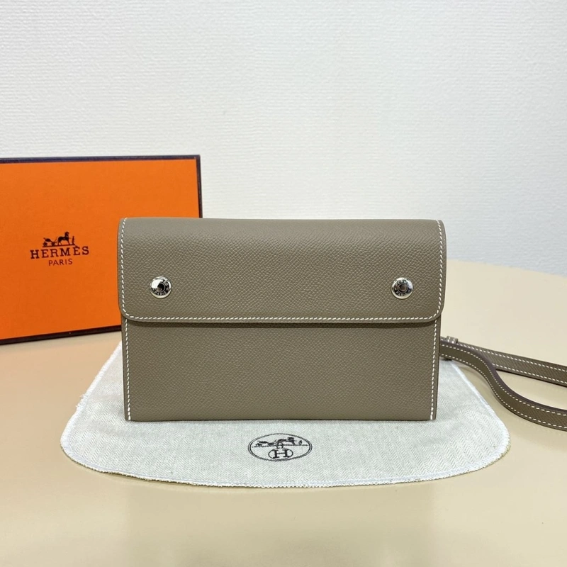 H**me5 wallets 4197-0257