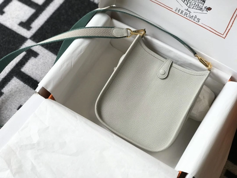 H**me5 satchel bags 4197-0650