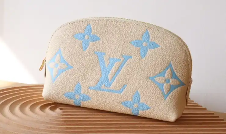 LV Clutch Bags 4206A-0092