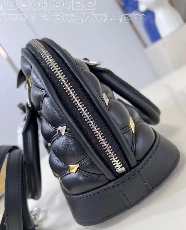 LV Top Handle Bags 4206A-0289