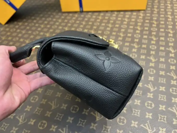 LV Top Handle Bags 4206A-0387