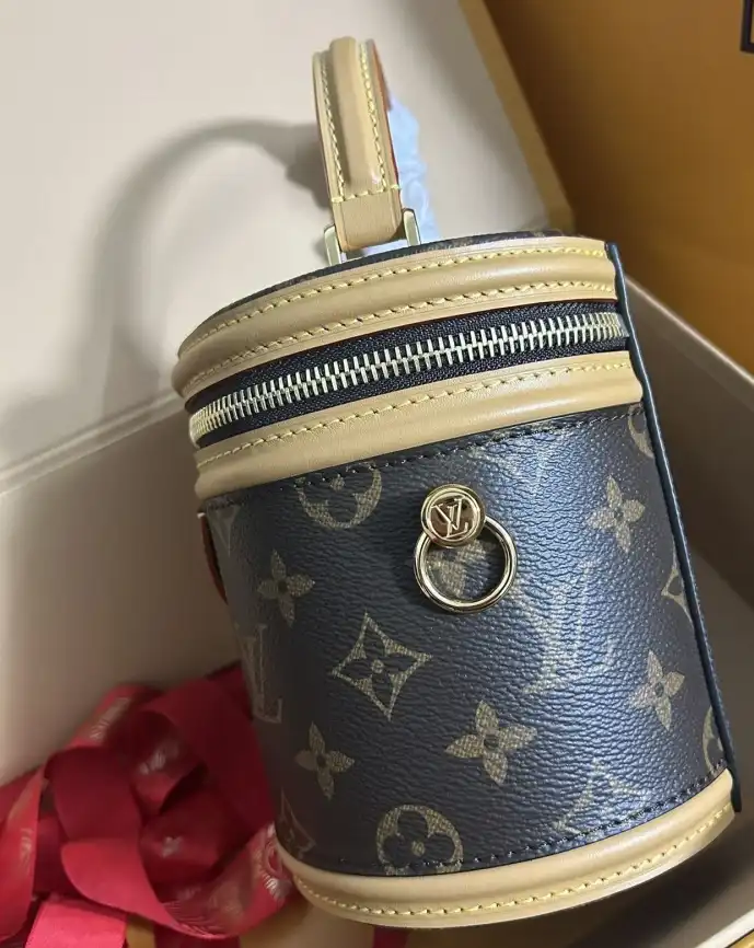 LV Round Bags 4206A-2688