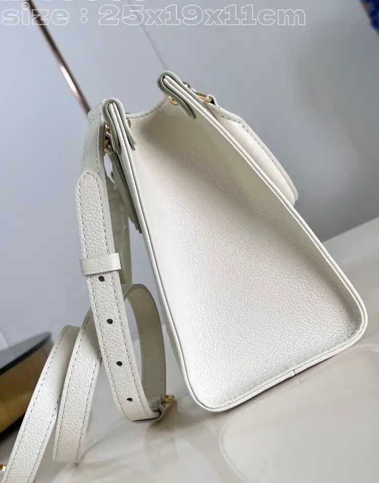 LV Shopping Bags 4206A-3521