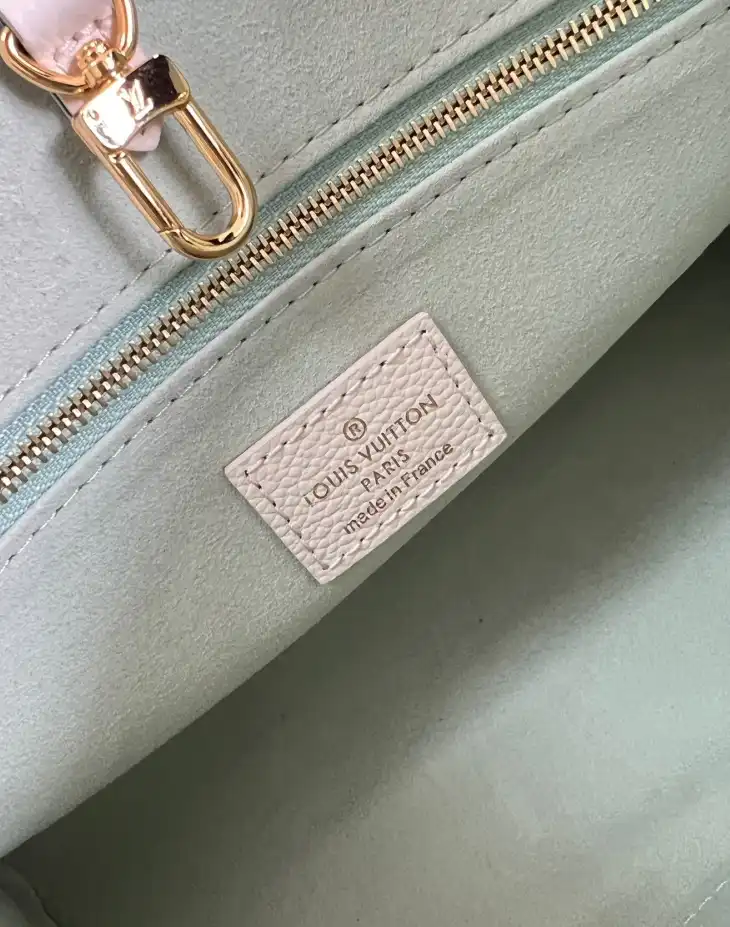 LV Shopping Bags 4206A-3521