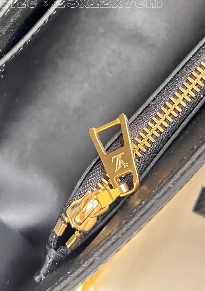 lv twist De*1m bags 4206a-3524