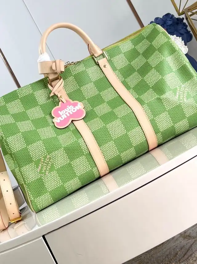 LV Travel Bags 4206A-3526