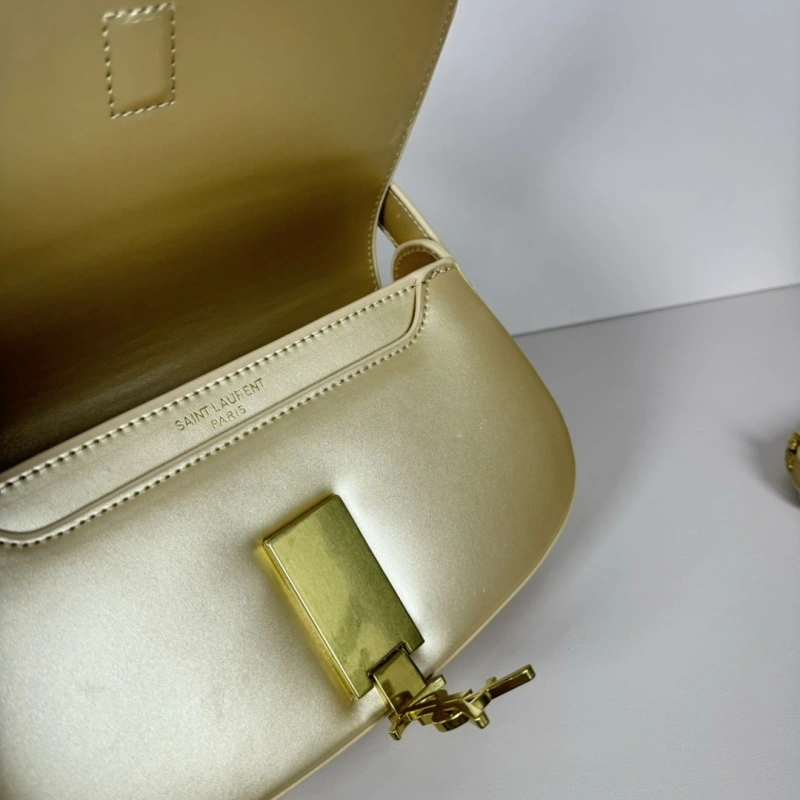 Y51 top handle bags 4206a-3708