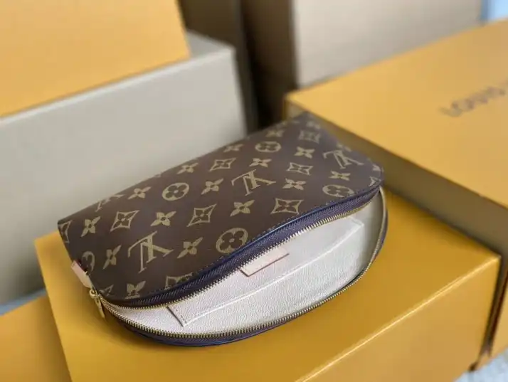 LV Clutch Bags 4206A-5166