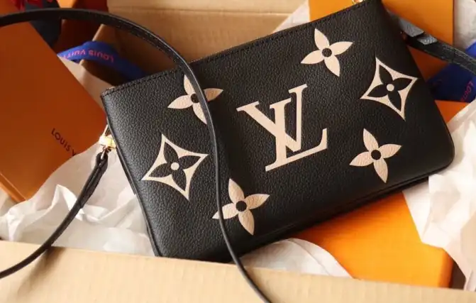 LV Clutch Bags 4206A-6275