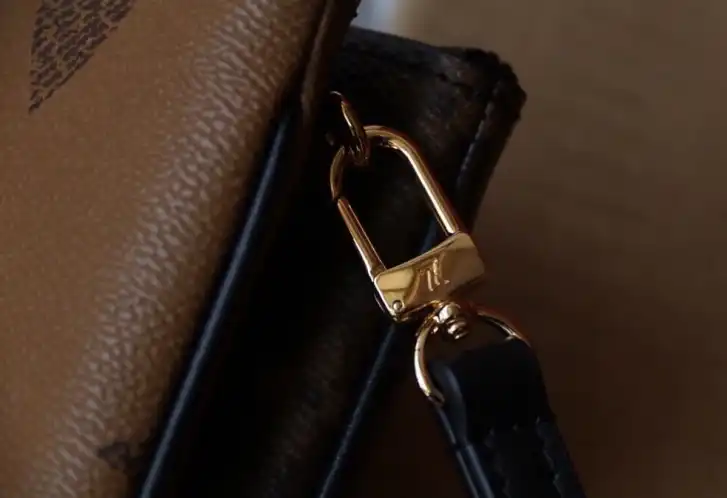 LV Clutch Bags 4206A-6277