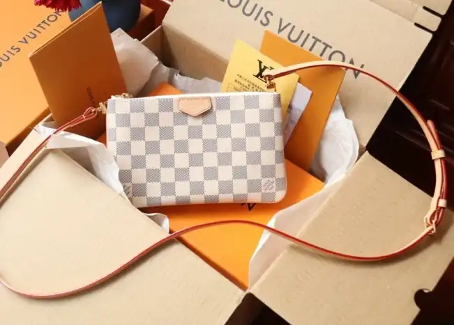 LV Clutch Bags 4206A-6278