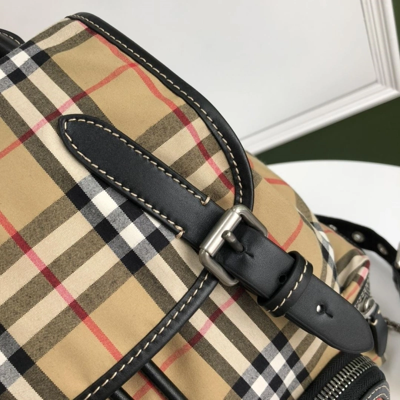 Bv*b*rry backpacks 4211d-0054