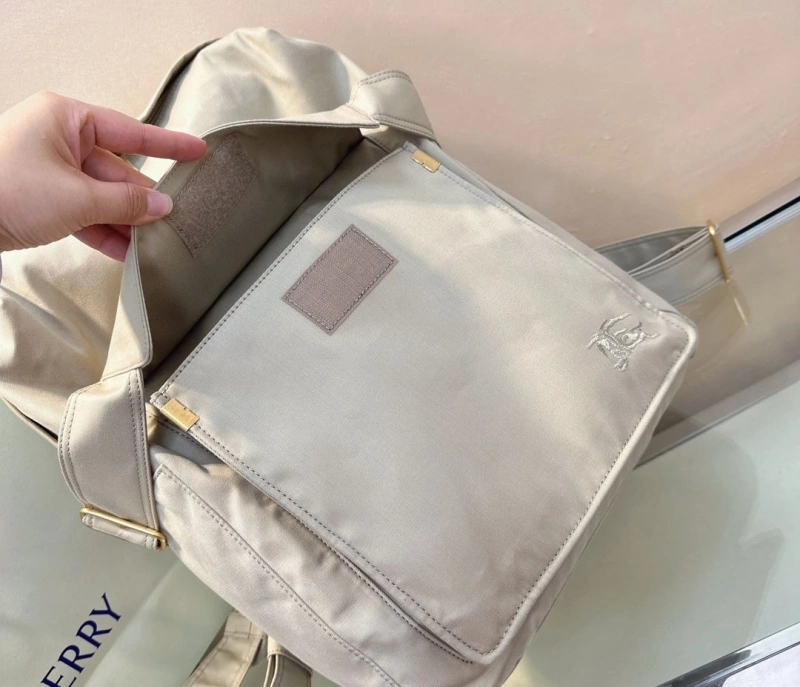 Bv*b*rry backpacks 4211d-0081