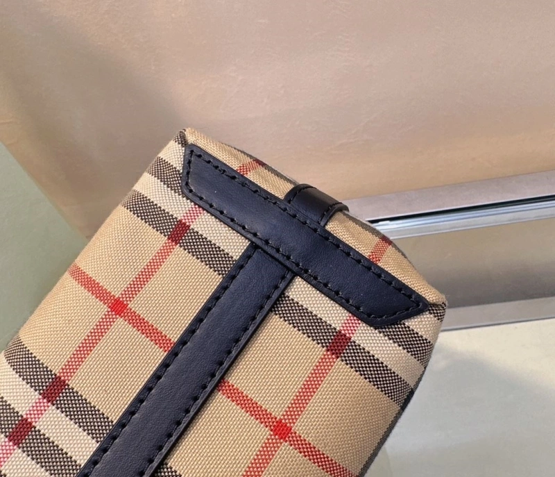Bv*b*rry shopping bags 4211d-0092