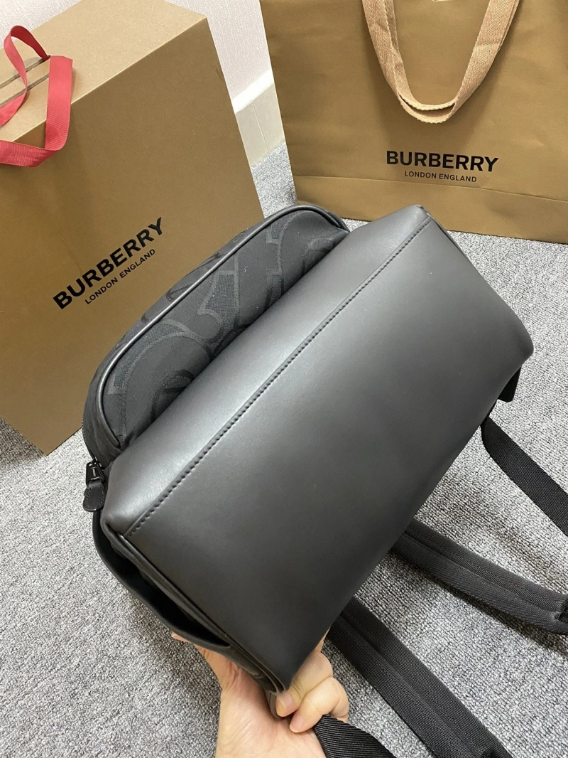 Bv*b*rry backpacks 4211d-0137