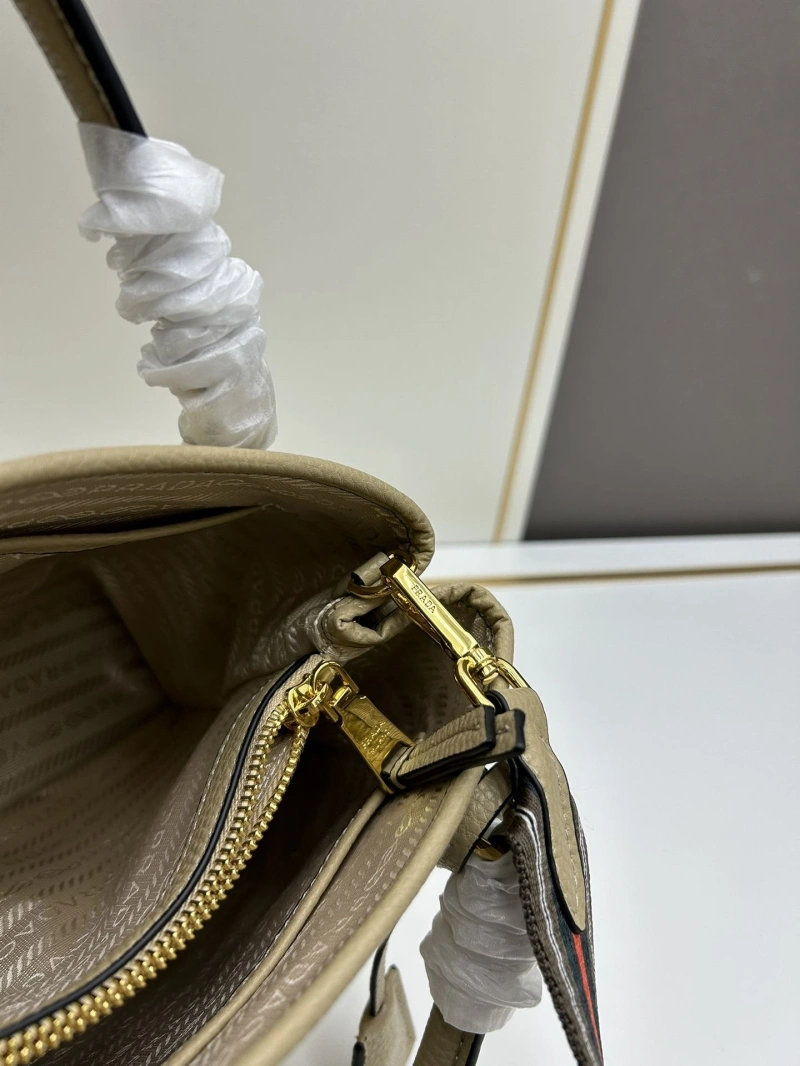 Pra*a satchel bags 4213-0177