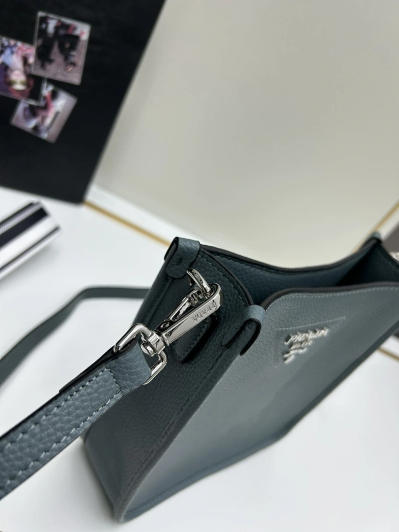 Pra*a satchel bags 4213-0189