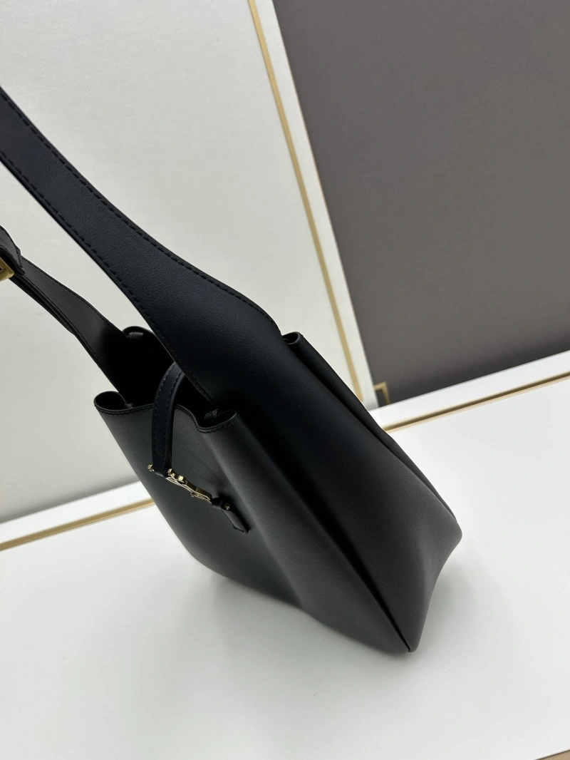 Y51 top handle bags 4213a-0162