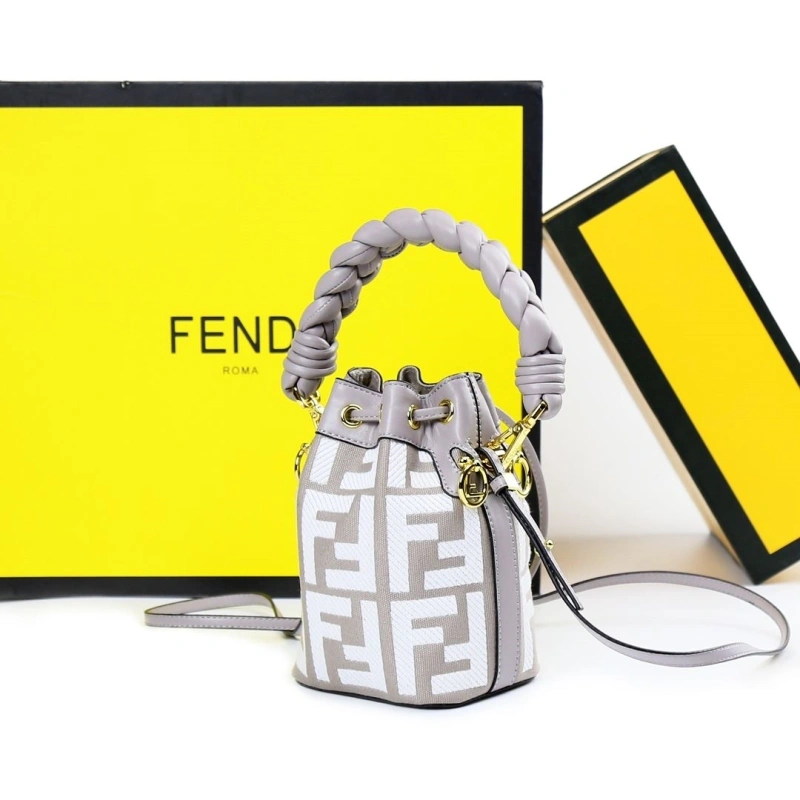 F**di bucket bags 4220-0107
