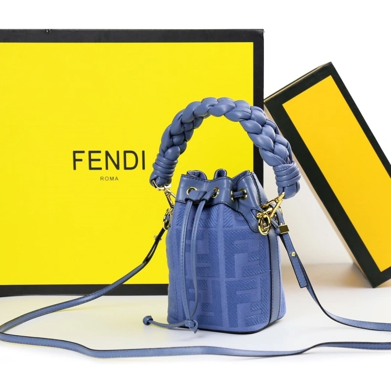 F**di bucket bags 4220-0108