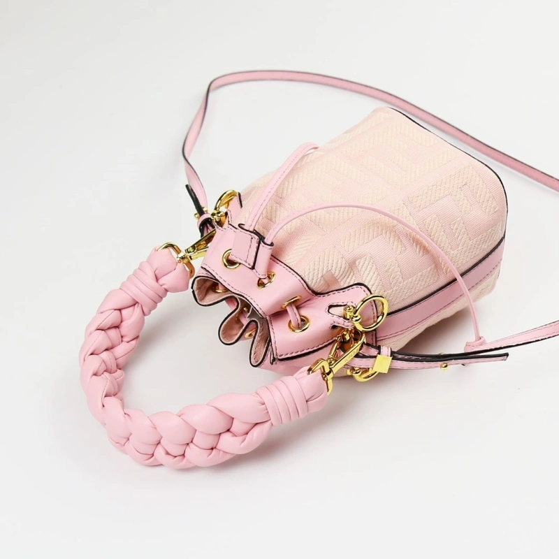 F**di bucket bags 4220-0110