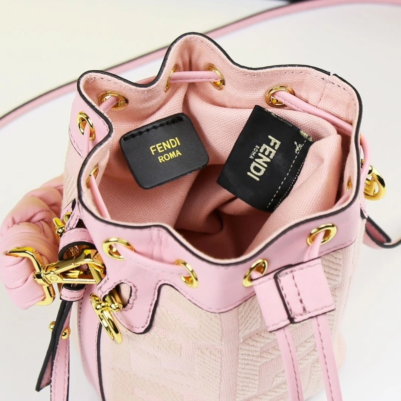 F**di bucket bags 4220-0110