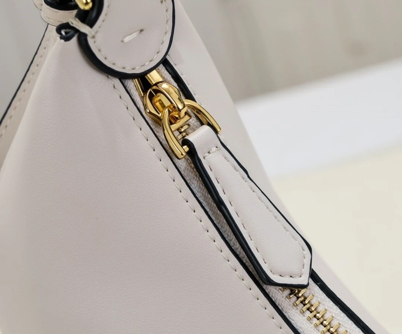 F**di satchel bags 4220-0196