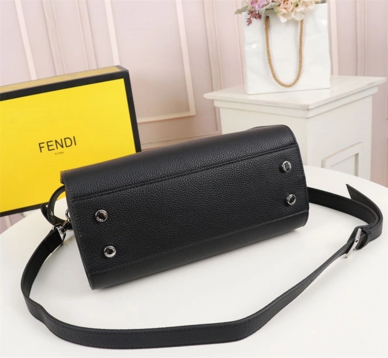F**di shopping bags 4220-0223