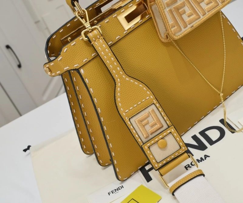 F**di shopping bags 4220-0261