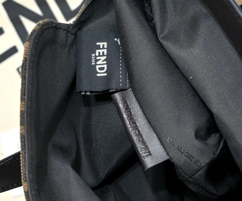 F**di shopping bags 4220-0267