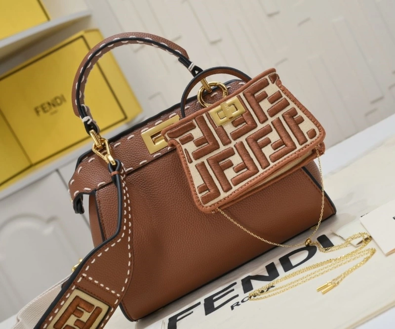 F**di shopping bags 4220-0271