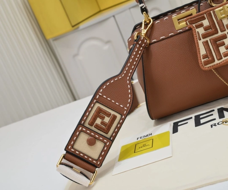 F**di shopping bags 4220-0271