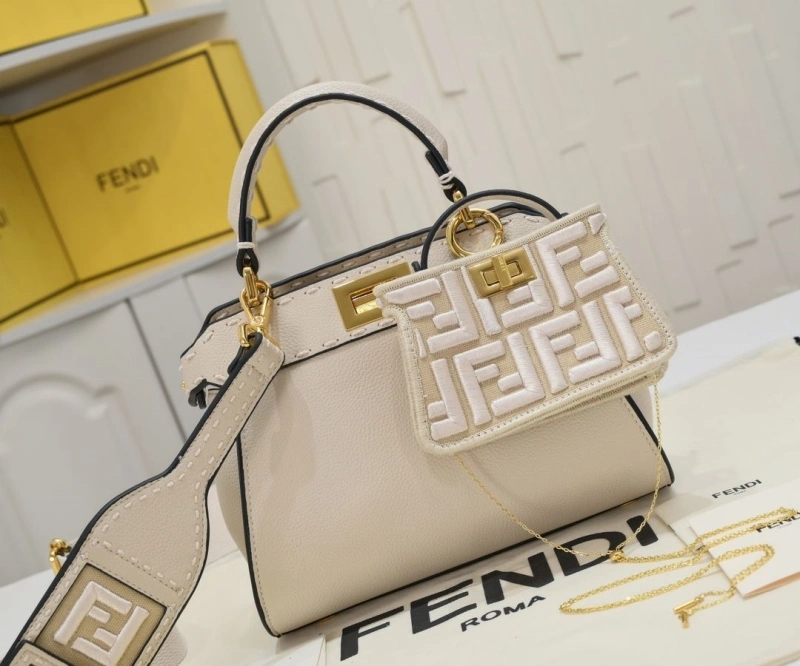 F**di shopping bags 4220-0274