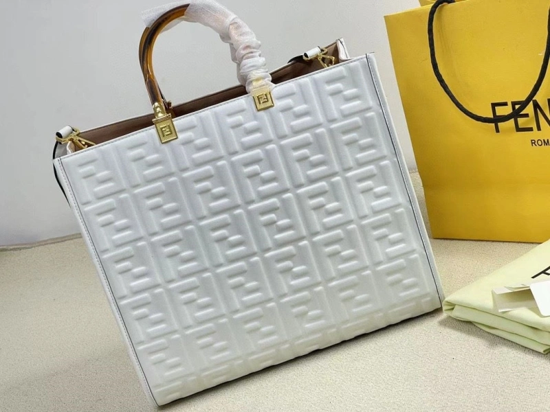 F**di shopping bags 4220-0289