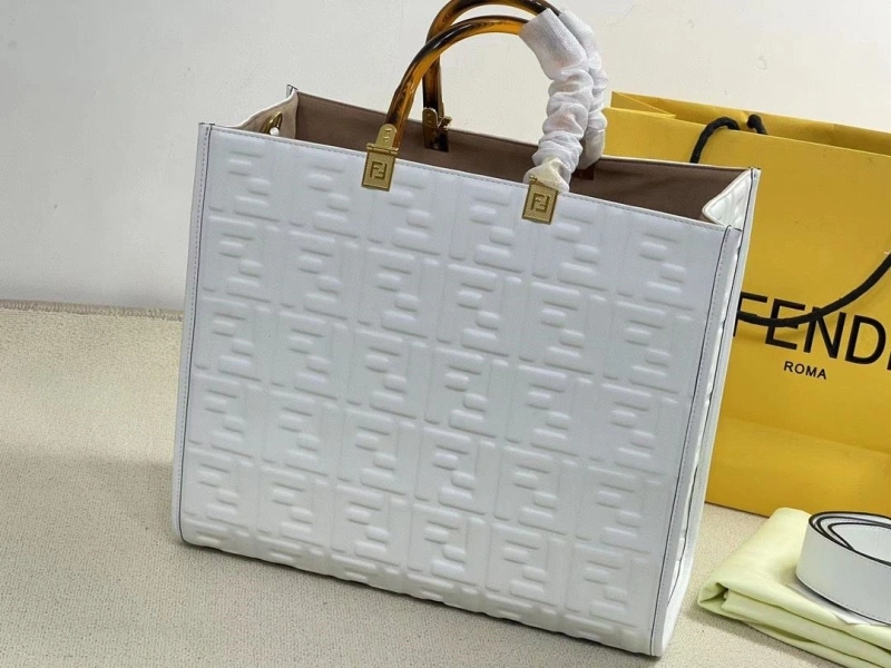F**di shopping bags 4220-0289