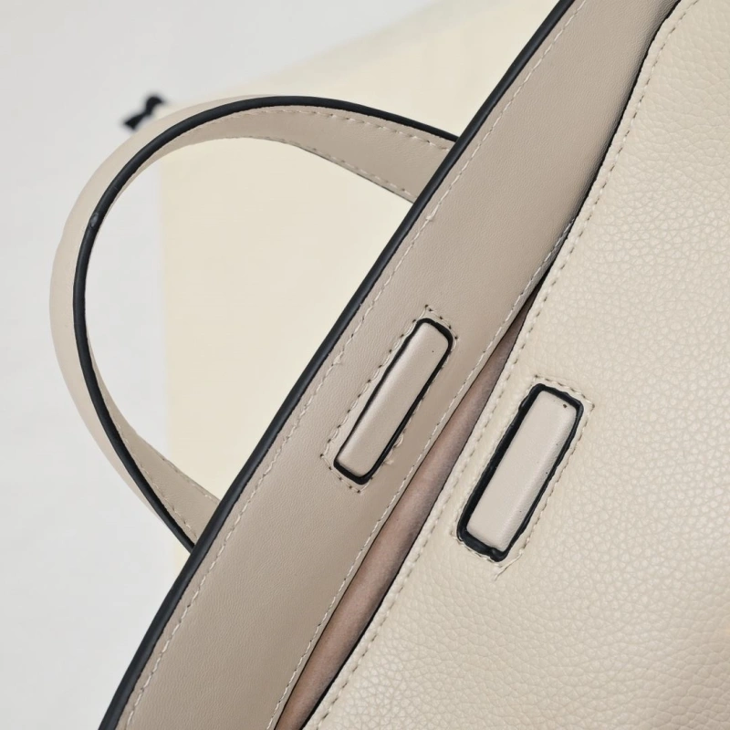 F**di top handle bags 4220-0302