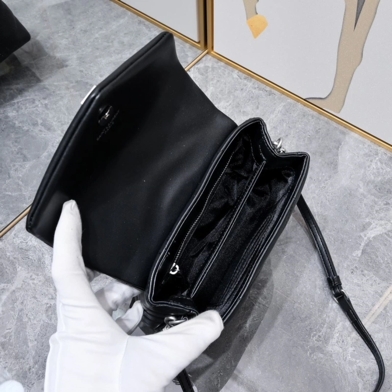 Y51 satchel bags 4220-0383