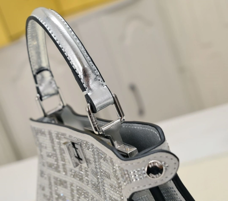 F**di top handle bags 4220a-0012