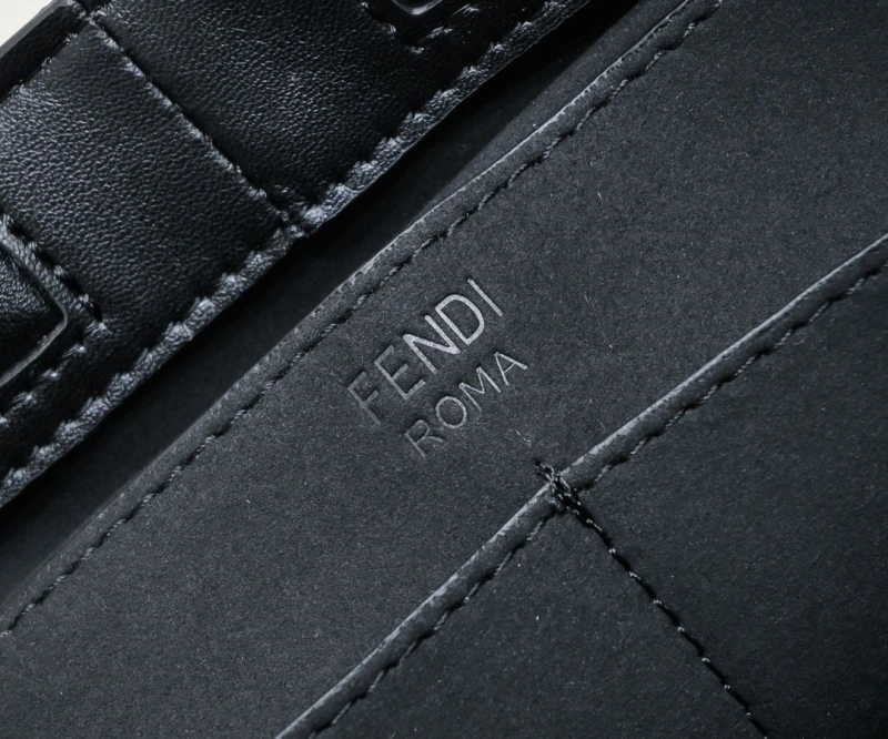 F**di shopping bags 4220a-0038