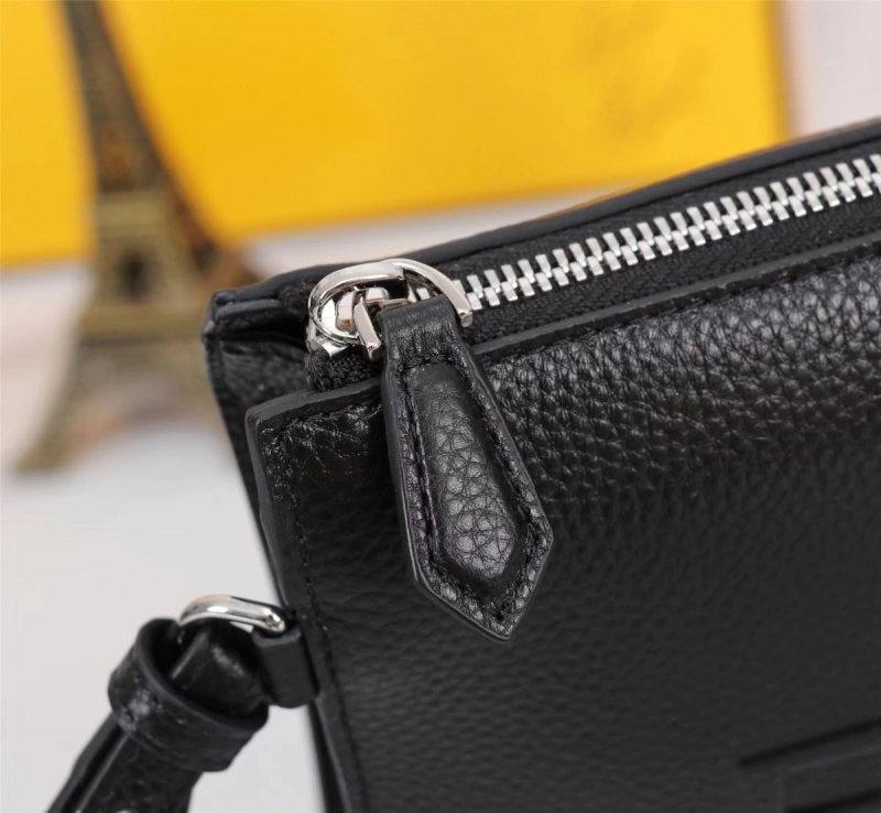 F**di cluth bags 4220a-0055