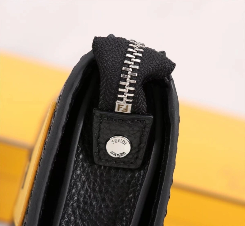 F**di wallets 4220a-0142