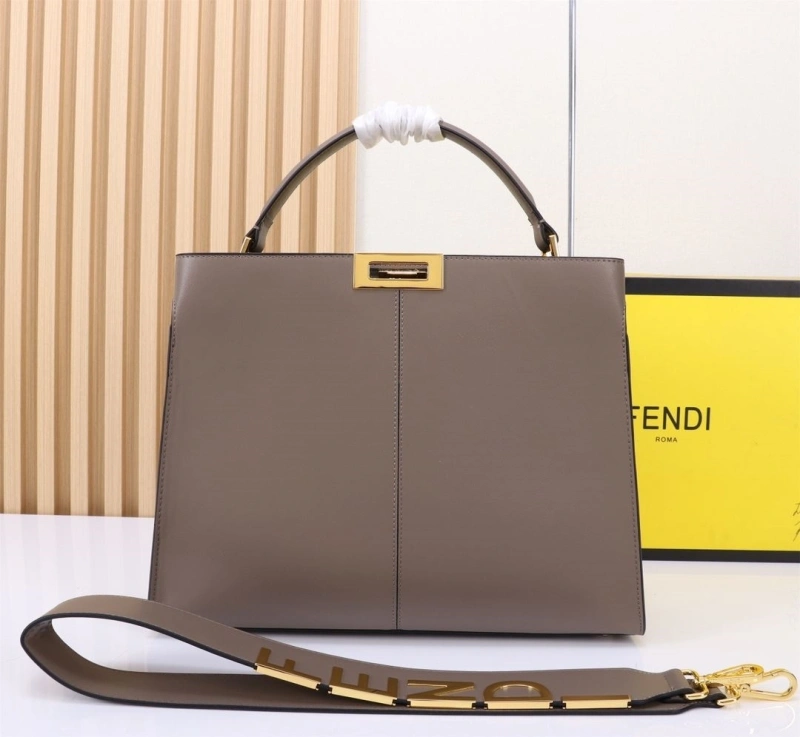 F**di shopping bags 4220a-0195