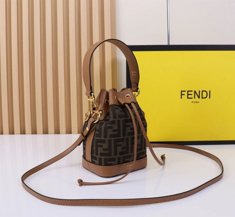 F**di bucket bags 4220a-0220