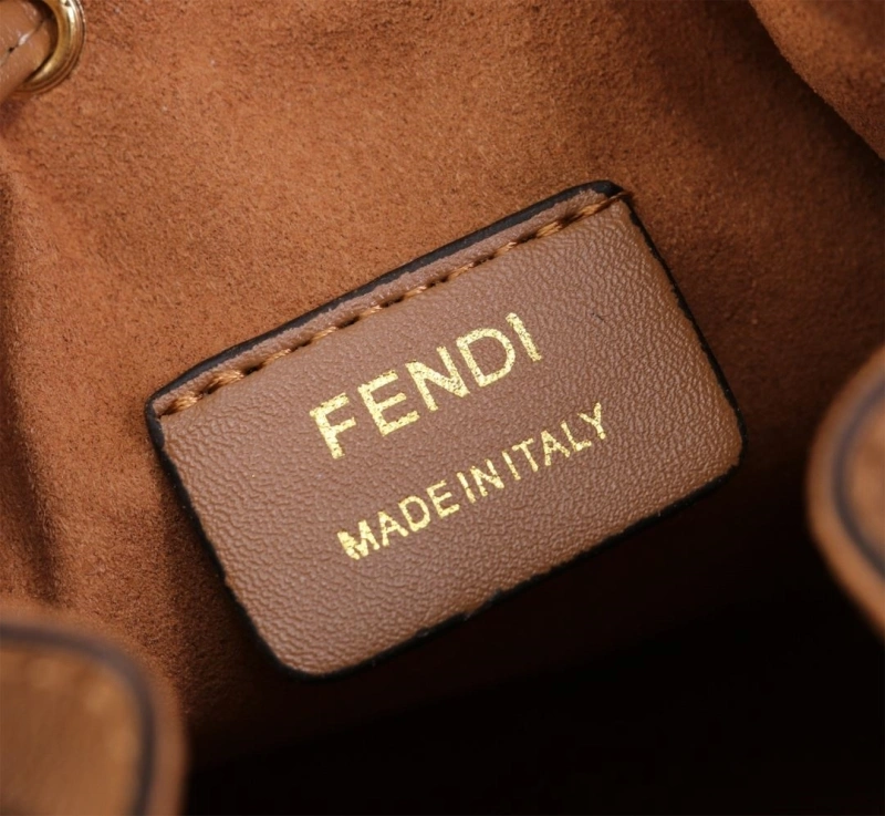 F**di bucket bags 4220a-0220